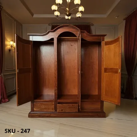 Armadio in legno, bianco perla decorato o noce scuro, 3 ante, 3 cassetti - Stile classico - Made in Italy - 185x62x220 cm