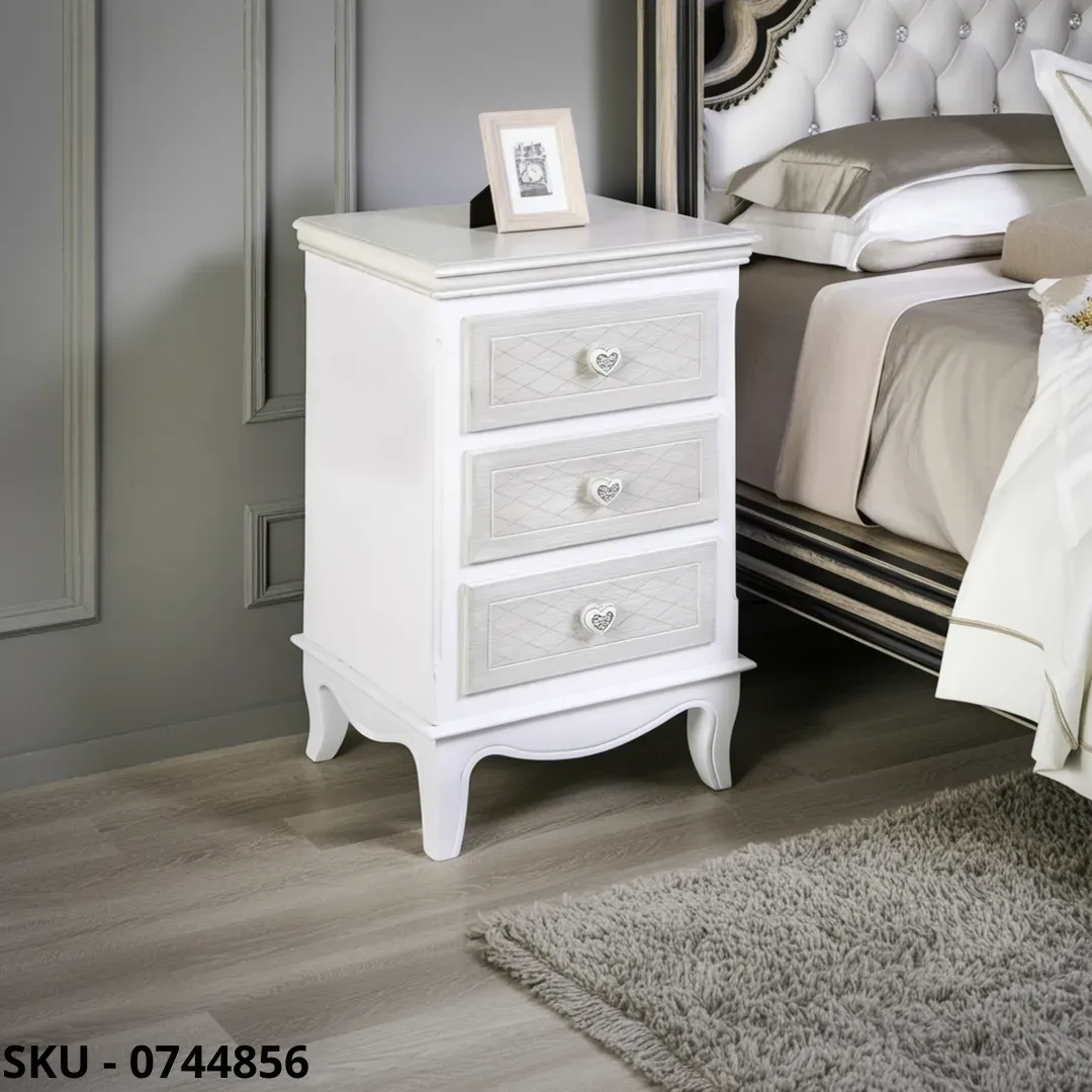 marca-design-shop-cassettiera-3-cassetti-stile-shabby-chic-con-pomelli-a-cuore-marcadesign-sku0744856-ambientata