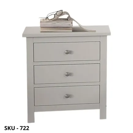 Comodino in legno, bianco opaco, con 3 cassetti - Arte povera - Stile classico - Made in Italy - 58x40x66 cm