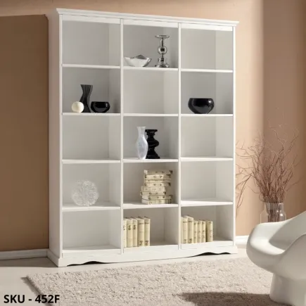 marca-design-shop-libreria-legno-massello-bianco-opaco-marcadesign-sku452F-ambientata