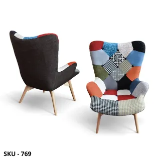 Poltrona Patchwork in Tessuto Multicolore, con Gambe in Legno – Stile Moderno - Contemporaneo – 70×78×96h cm