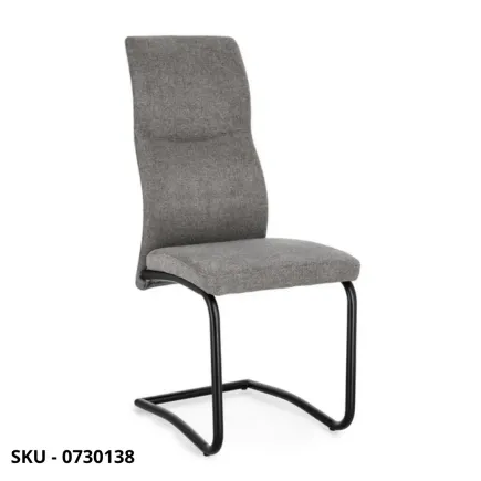 Set di 4 Sedie Thelma a Slitta In Acciaio Verniciato Nero e cromato, Rivestimento in Tessuto o Similpelle – Stile Moderno