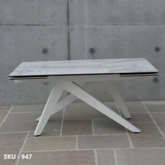 marca-design-shop-stile-moderno-stile-contemporaneo-Tavolo Allungabile con Piano in Vetro Effetto Marmo Bianco