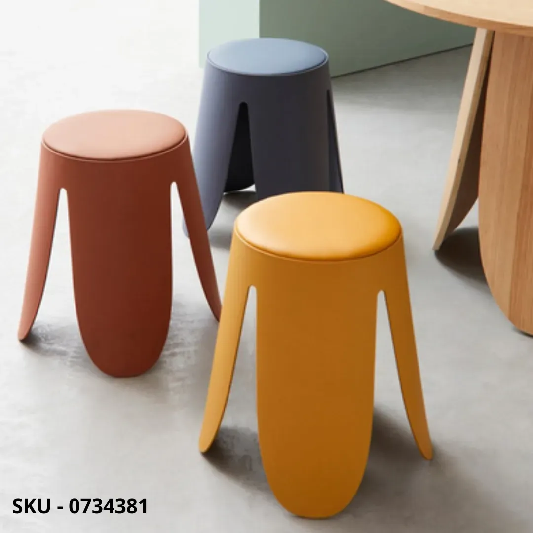 marca-design-shop-stile-moderno-stile-contemporaneo -Set di 4 Sgabelli Pouf Imogen in Polipropilene e seduta in Similpelle