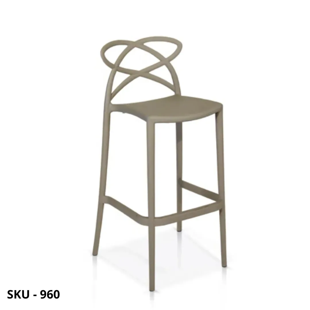 marca-design-shop-stile-moderno-stile-contemporaneo-Set di 4 Sgabelli Impilabili in Polipropilene con Schienale di Design