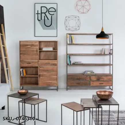 marca-design-shop-stile-moderno-stile-contemporaneo-Libreria Elmer in Acciaio Verniciata e Ripiani in Legno di Acacia