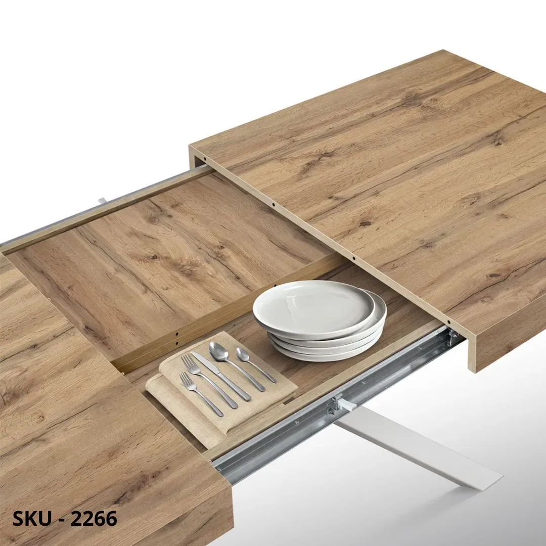 marca-design-shop-stile-moderno-stile-contemporaneo-Tavolo Allungabile con Piano in Nobilitato e Gambe a stella in Metallo