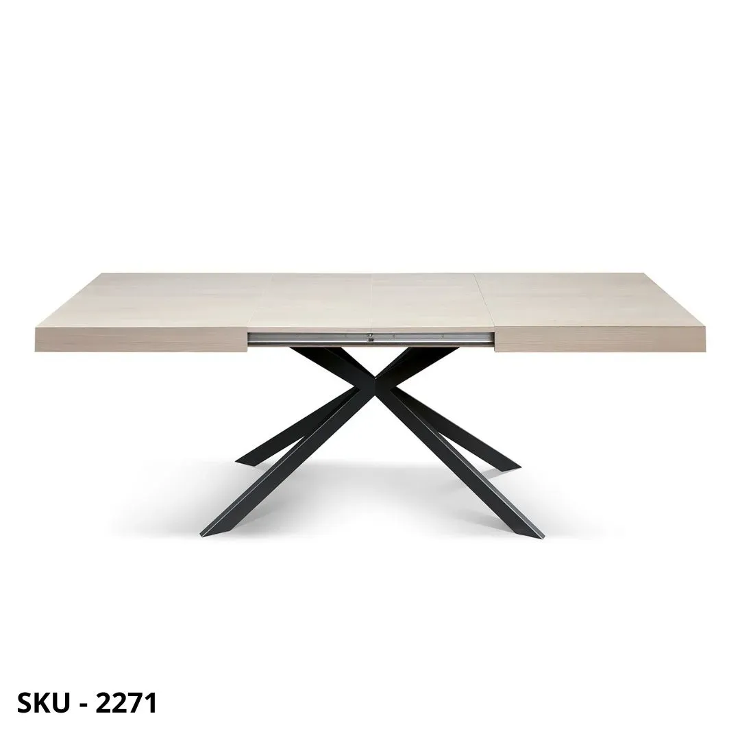 marca-design-shop-stile-moderno-stile-contemporaneo-Tavolo Allungabile con Piano in Nobilitato e Gambe a stella in Metallo