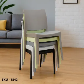 Set 2 Sedie Impilabili in Polipropilene color Tortora, Nero o Bianco – Stile Moderno – Contemporaneo – Made in Italy