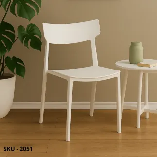 marca-design-shop-stile-moderno-stile-contemporaneo-Set 2 Sedie Impilabili in Polipropilene Bianco