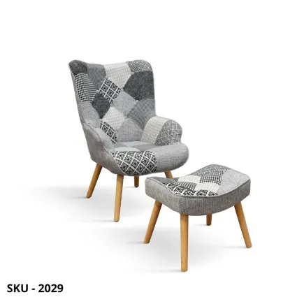 Poltrona imbottita in Tessuto con Struttura in Metallo e Gambe in Legno – Con Poggiapedi – Stile Moderno – Made in Italy