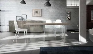 Tavoli in legno e vetro